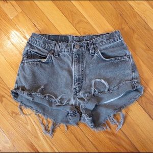 Orange Tab Levi’s Cutoffs